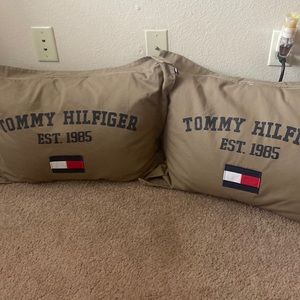 SOLD**** Tommy Hilfiger pillow case x2